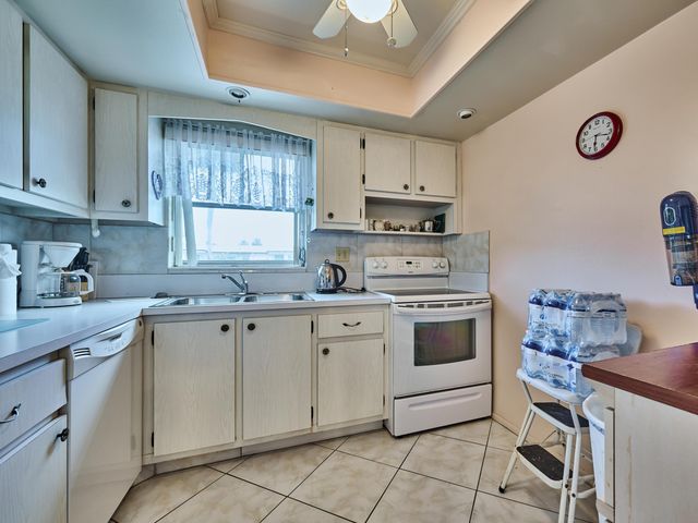 2804 Crosley Drive E F, West Palm Beach, FL 33415