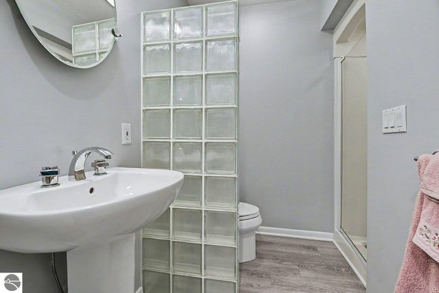 5620 W Spring Knoll Drive, Bay City, MI 48706