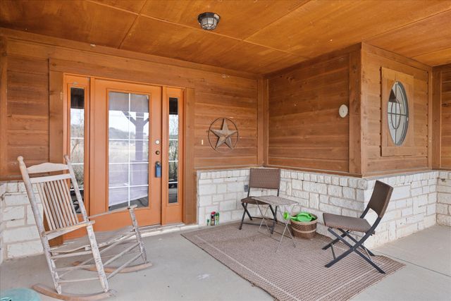 1275 Waters Edge Lane, Glen Rose, TX 76043