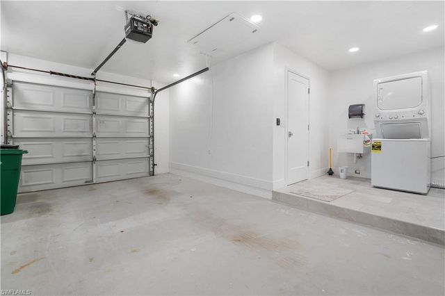 250 Lanchester CT 35, Naples, FL 34112