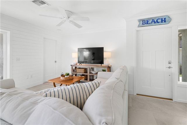 250 Lanchester CT 35, Naples, FL 34112