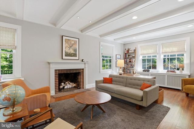 207 CURWEN RD, Bryn Mawr, PA 19010