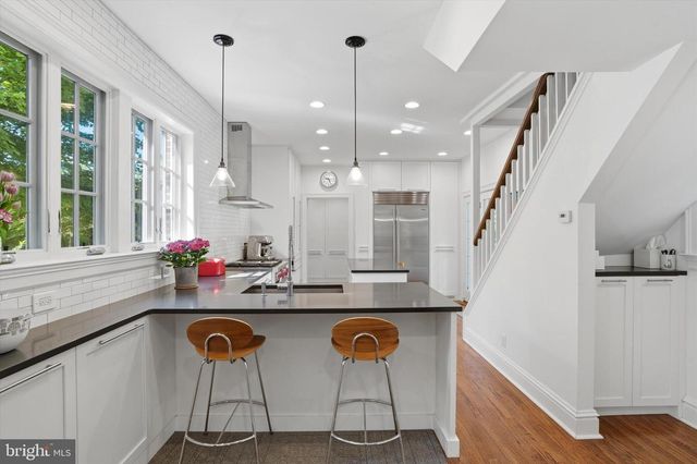 207 CURWEN RD, Bryn Mawr, PA 19010