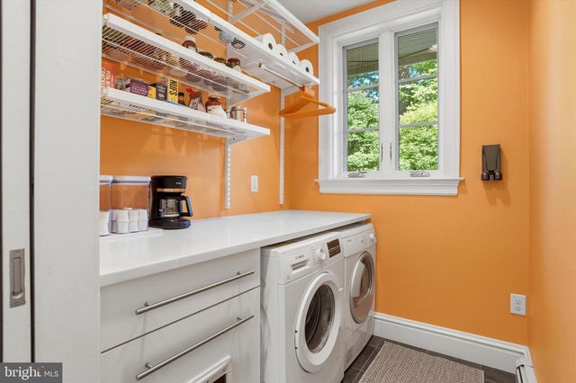 207 CURWEN RD, Bryn Mawr, PA 19010