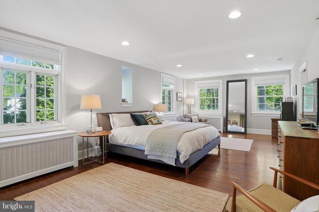 207 CURWEN RD, Bryn Mawr, PA 19010