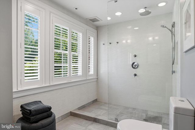 207 CURWEN RD, Bryn Mawr, PA 19010