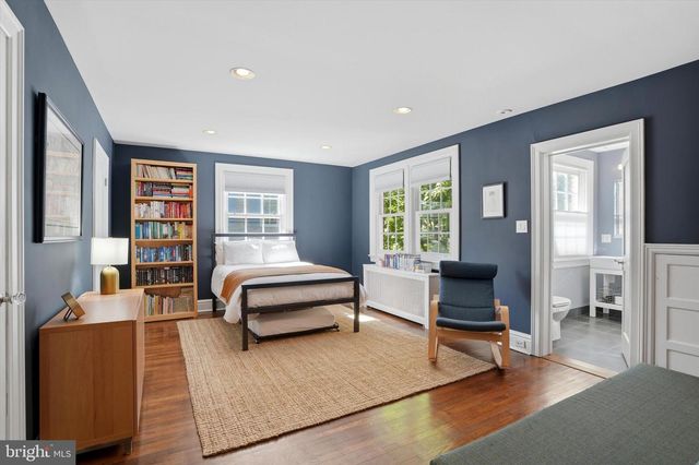 207 CURWEN RD, Bryn Mawr, PA 19010