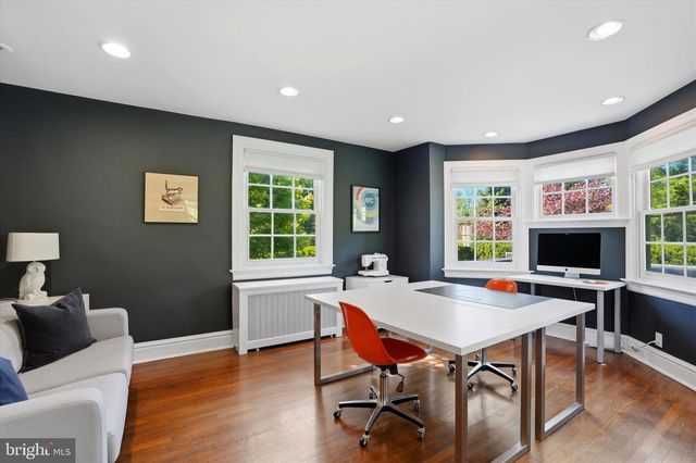 207 CURWEN RD, Bryn Mawr, PA 19010
