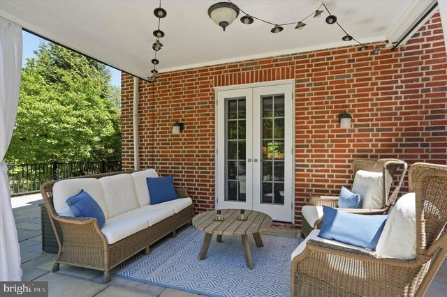 207 CURWEN RD, Bryn Mawr, PA 19010