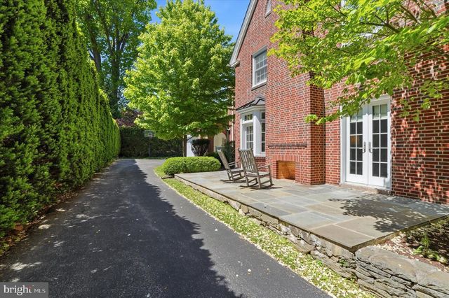 207 CURWEN RD, Bryn Mawr, PA 19010