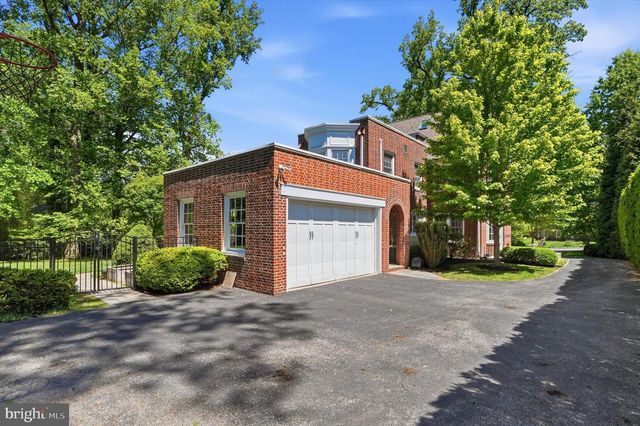 207 CURWEN RD, Bryn Mawr, PA 19010
