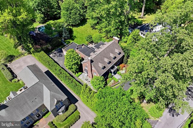 207 CURWEN RD, Bryn Mawr, PA 19010