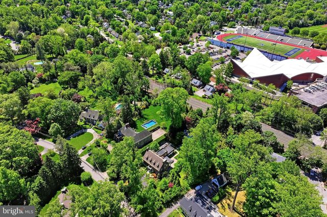 207 CURWEN RD, Bryn Mawr, PA 19010