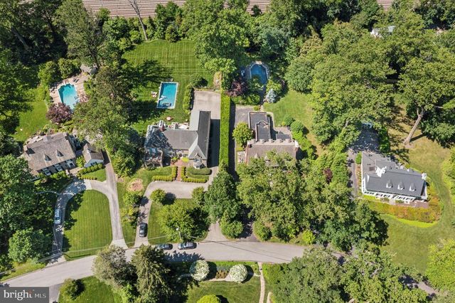 207 CURWEN RD, Bryn Mawr, PA 19010