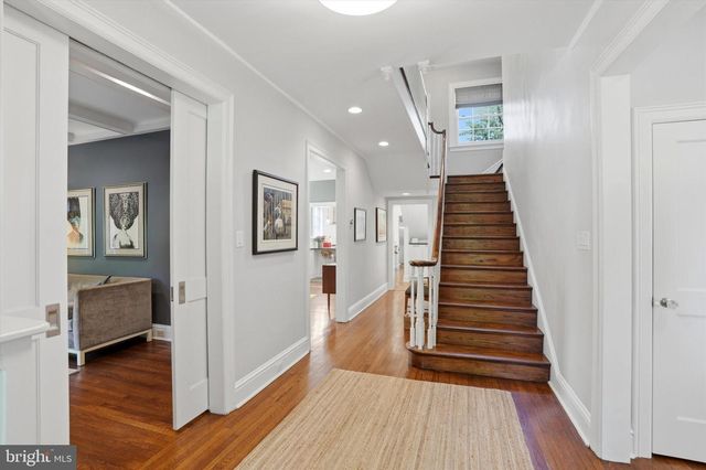207 CURWEN RD, Bryn Mawr, PA 19010