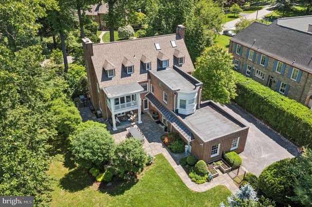 207 CURWEN RD, Bryn Mawr, PA 19010