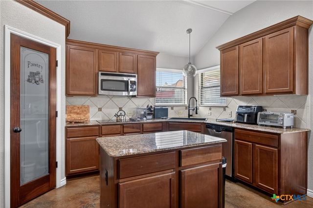 2805 Traditions Drive, Killeen, TX 76549