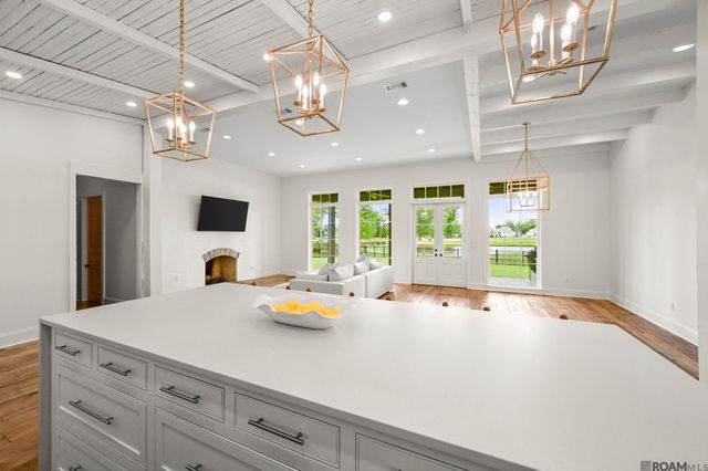 7027 Fleur De Lis, Zachary, LA 70791
