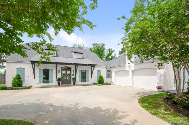 7027 Fleur De Lis, Zachary, LA 70791