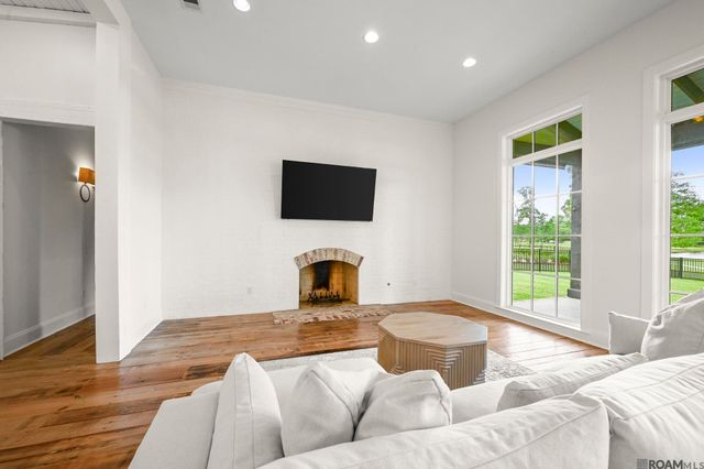 7027 Fleur De Lis, Zachary, LA 70791