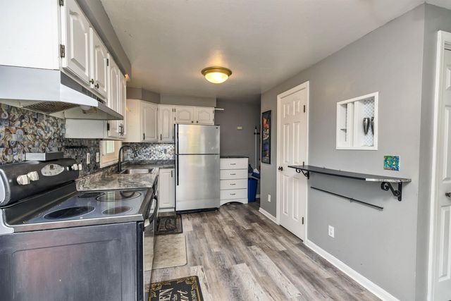 44 Emerald Street, Manchester, NH 03103