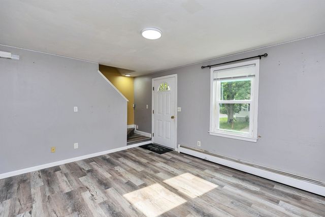 44 Emerald Street, Manchester, NH 03103