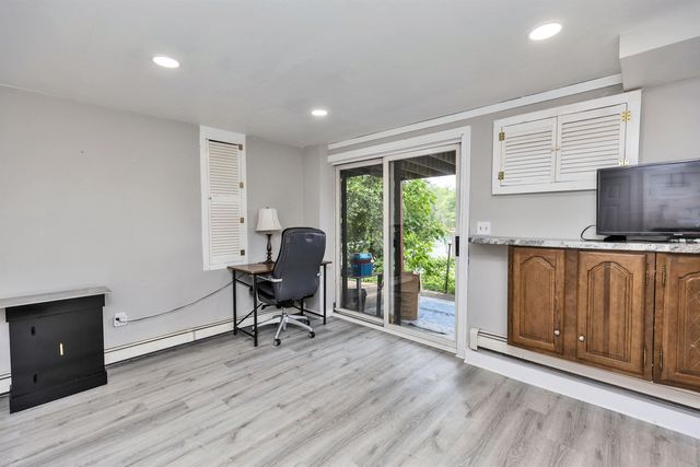 44 Emerald Street, Manchester, NH 03103
