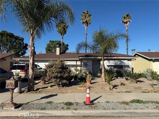 858 Coral Avenue, Hemet, CA 92543