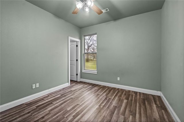 5642 Huntsville Road, Fayetteville, AR 72701