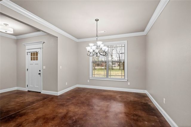 5642 Huntsville Road, Fayetteville, AR 72701