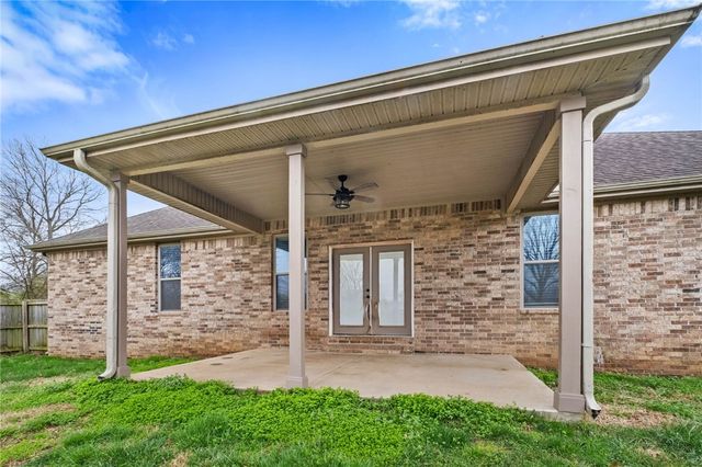 5642 Huntsville Road, Fayetteville, AR 72701