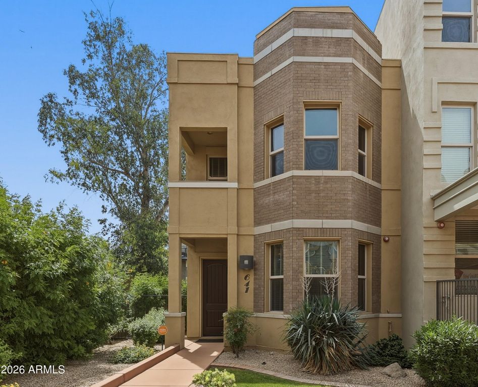 641 S ROOSEVELT Street, Tempe, AZ 85281