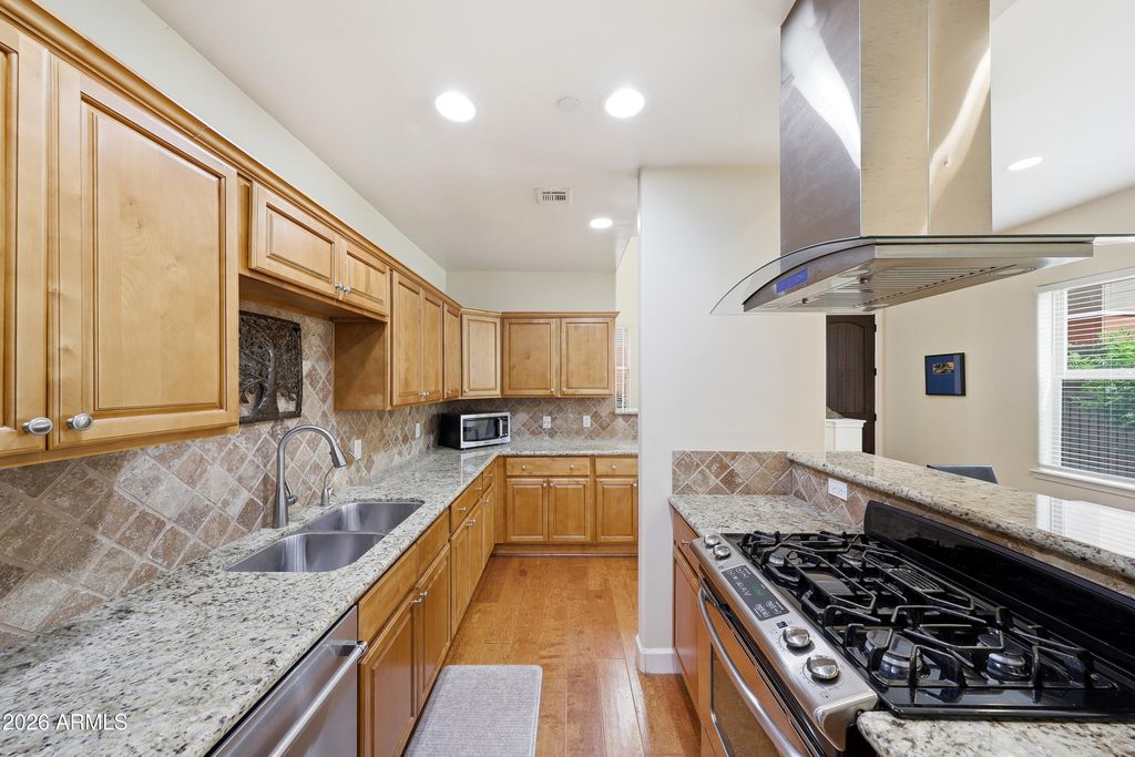 641 S ROOSEVELT Street, Tempe, AZ 85281 — photo 4