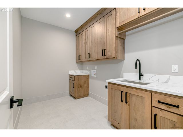 21385 Se FIRWOOD Rd, Sandy, OR 97055