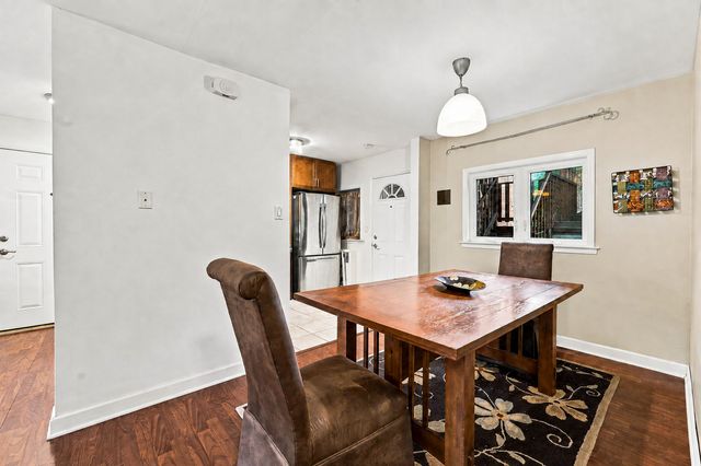 630 Hull Terrace 1W, Evanston, IL 60202