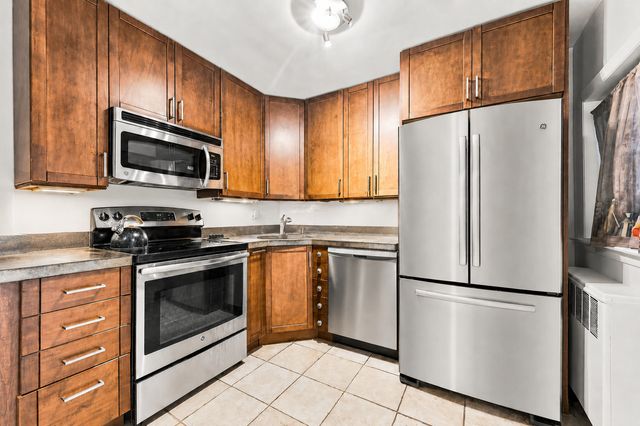 630 Hull Terrace 1W, Evanston, IL 60202