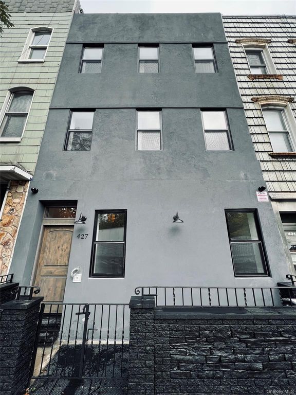 427 Metropolitan Avenue, Brooklyn, NY 11211 — exterior