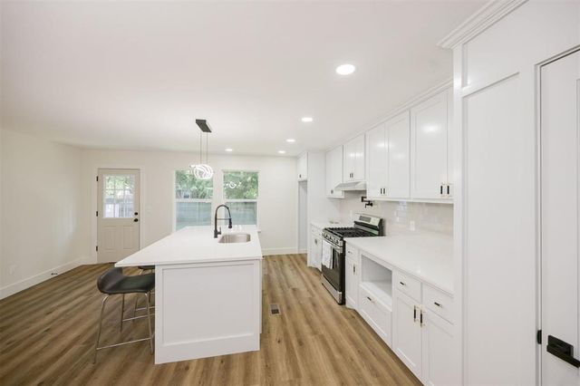 2020 hasley dr Drive, The Village, OK 73120