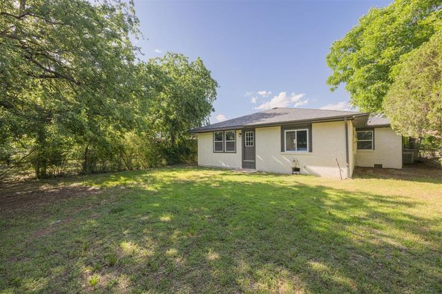 2020 hasley dr Drive, The Village, OK 73120