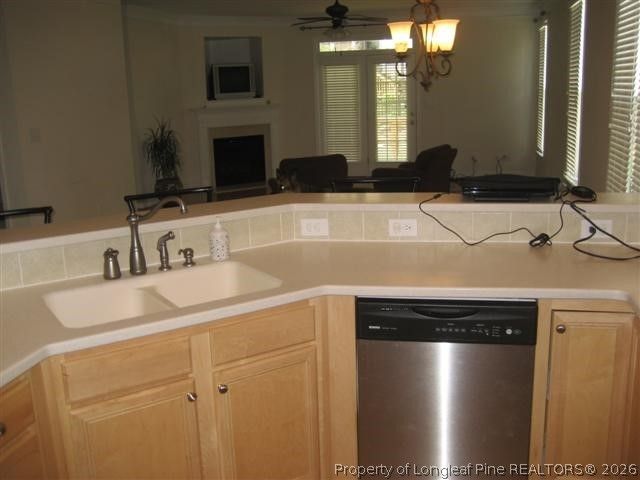 167 Lamplighter Way, Spring Lake, NC 28390