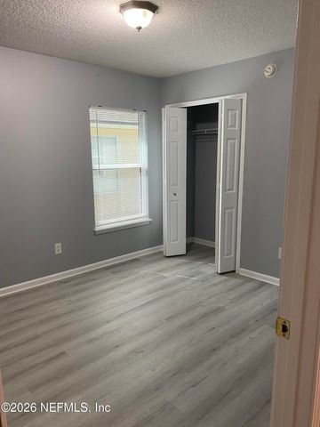 1805 FOREST CREEK Drive, Jacksonville, FL 32225