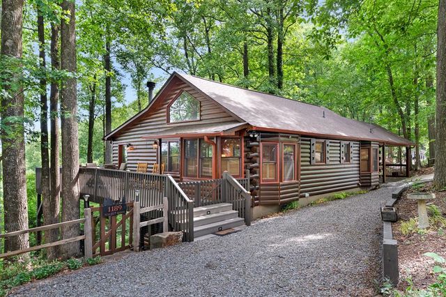 1189 Walnut Ridge, Ellijay, GA 30536