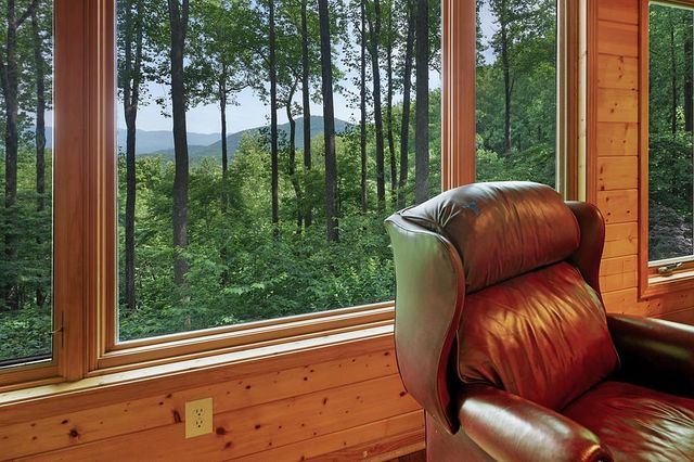 1189 Walnut Ridge, Ellijay, GA 30536