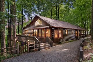 1189 Walnut Ridge, Ellijay, GA 30536