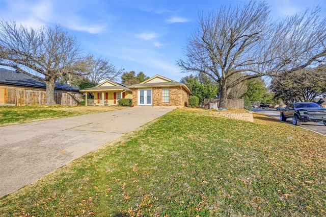 6408 Woodstream Trail, Fort Worth, TX 76133