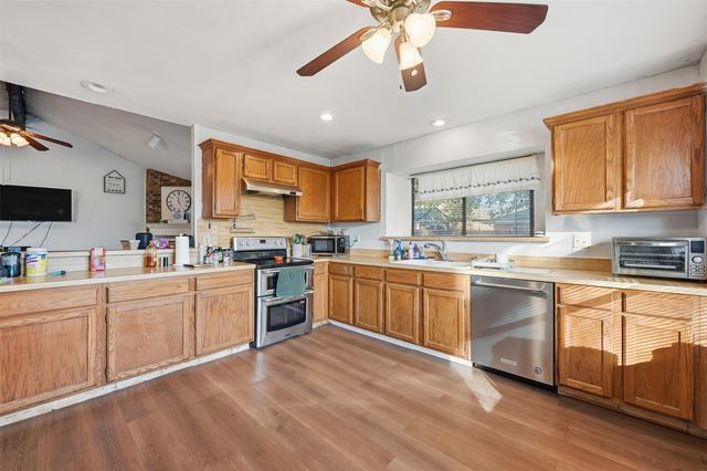 6408 Woodstream Trail, Fort Worth, TX 76133