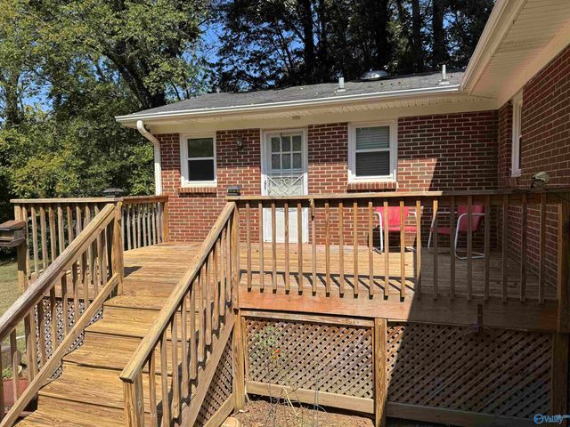 8600 Hickory Hill Lane SE, Huntsville, AL 35802
