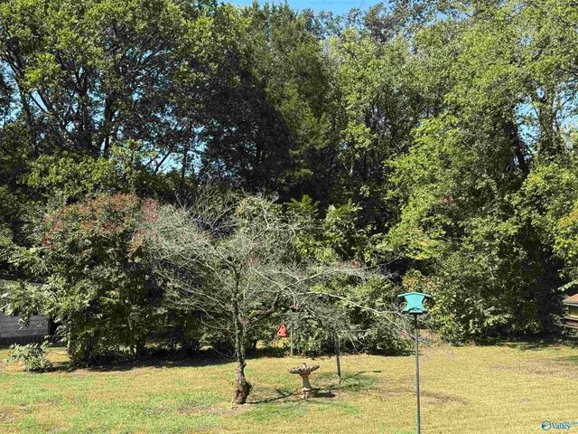 8600 Hickory Hill Lane SE, Huntsville, AL 35802
