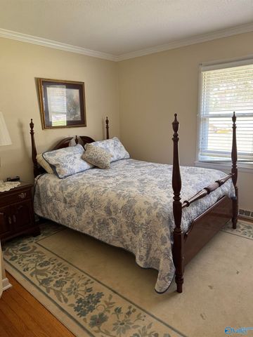 8600 Hickory Hill Lane SE, Huntsville, AL 35802