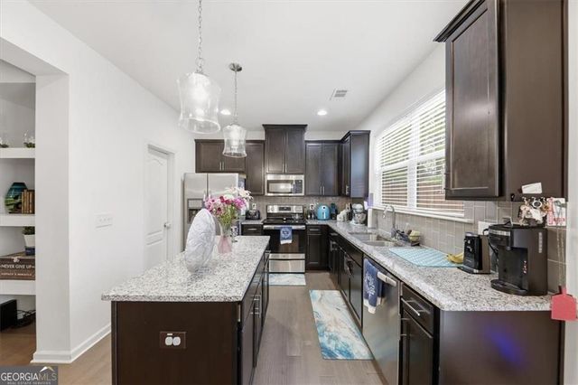 5527 Radford Loop, Fairburn, GA 30213